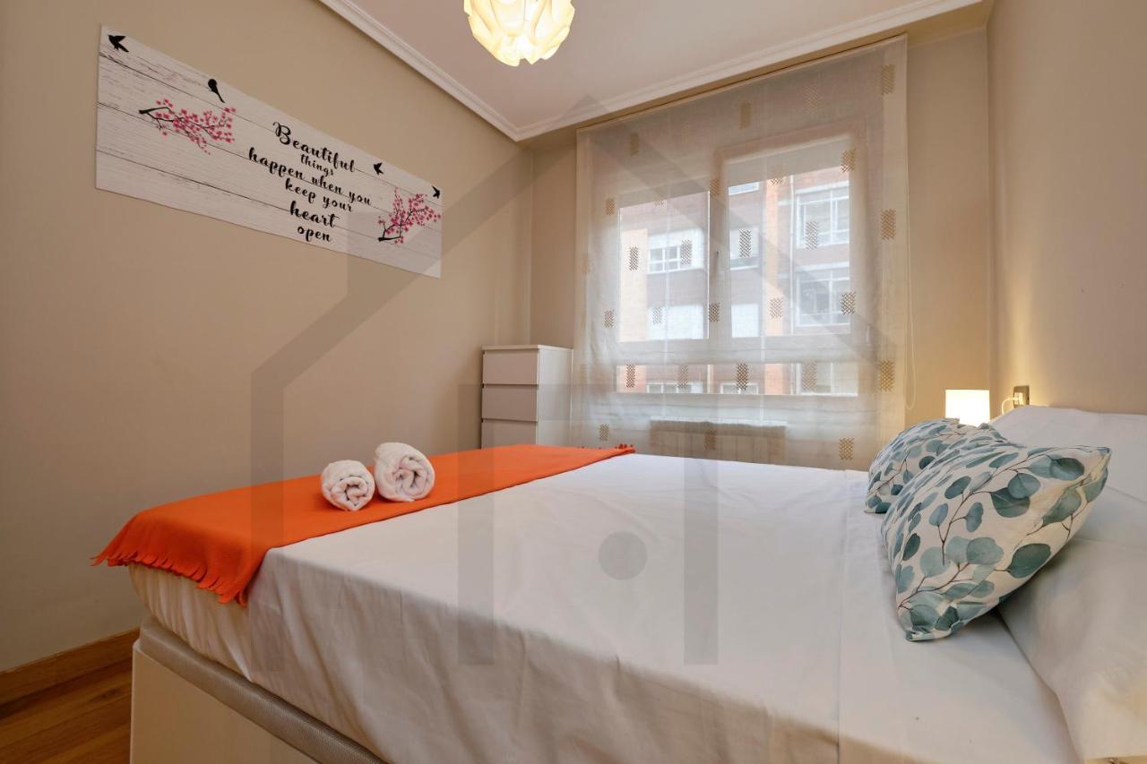Apartamento Candelaria - Lujo A Un Paso Del Centro Oviedo Eksteriør bilde